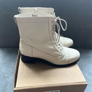Women’s white booties 12W
